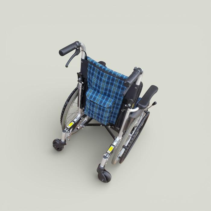 送料無料（一部地域を除く）ミキ自走用車いす スキット5 SKT-5 ts-26