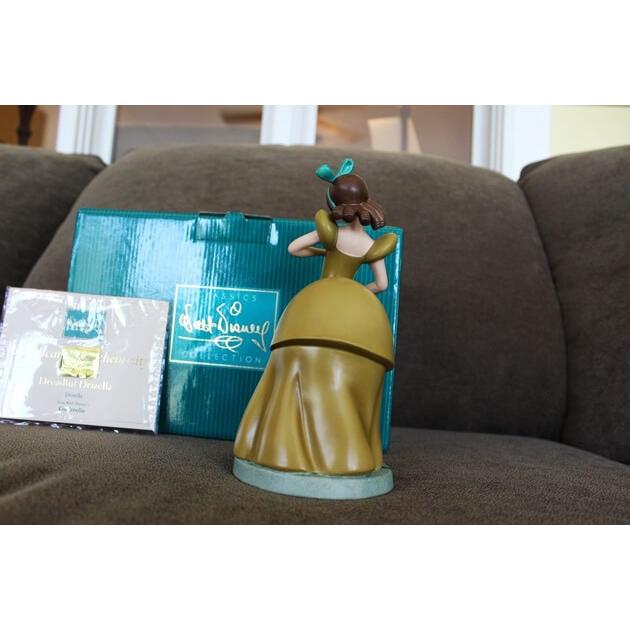 ディズニー Wdcc シンデレラ ひどい姉妹ドリゼラフィギュア 置き物 Au B01dyt764q ディズニー専門店 Angel Smile 通販 Yahoo ショッピング