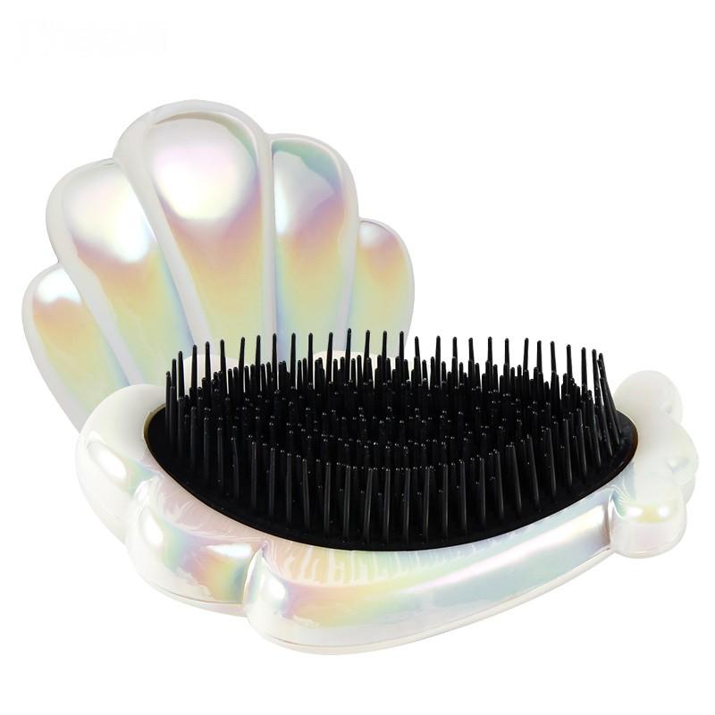 可愛いシェル型でインスタ映え キラキラオーロラシェル型 ヘアブラシ 毎日の簡単お手入れで さらさらツヤ髪 に 夏にも大活躍なコンパクト ヘアケアブラシ 1858 エンジェル18 通販 Yahoo ショッピング