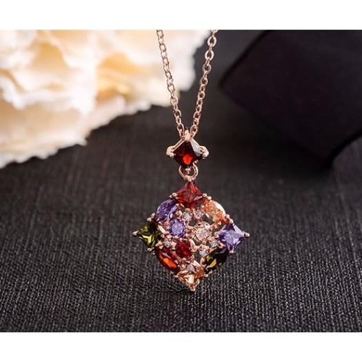 ネックレス スクエアダイヤ形 カラフルキュービックジルコニア