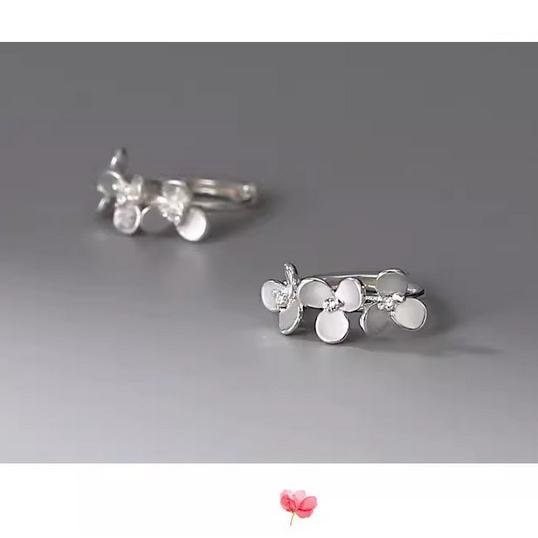 フープ ピアス 金属アレルギー対応 ハワイアン リングピアス プルメリアフラワー シルバー92 ピアス K18 両耳2点 | ブランド登録なし | 16