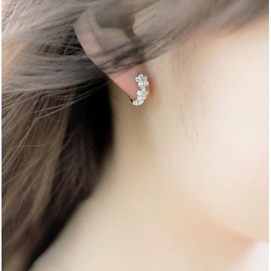 フープ ピアス 金属アレルギー対応 ハワイアン リングピアス プルメリアフラワー シルバー92 ピアス K18 両耳2点 | ブランド登録なし | 05