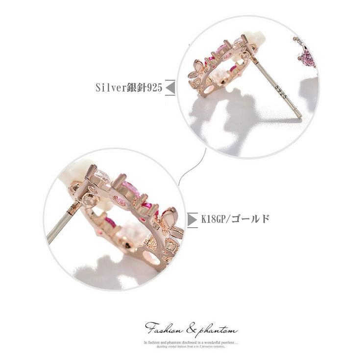 Swarovski ピンククリスタル フックピアス Swarovski ピンククリスタル フックピアス 濃いピンクの