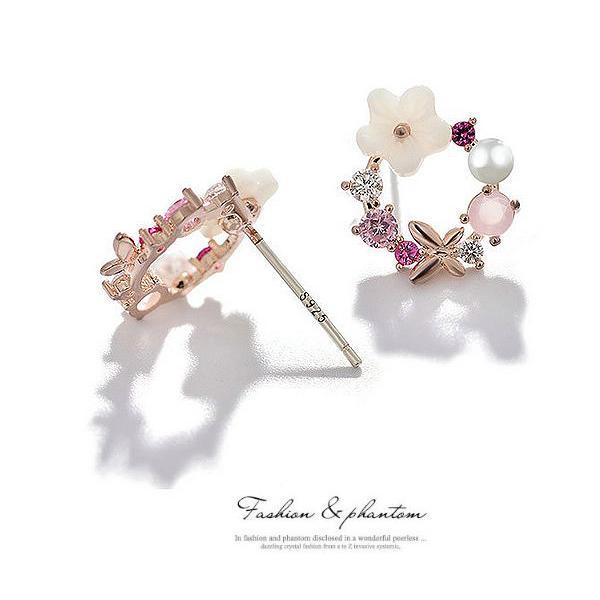 Swarovski ピンククリスタル フックピアス Swarovski ピンククリスタル フックピアス 濃いピンクの