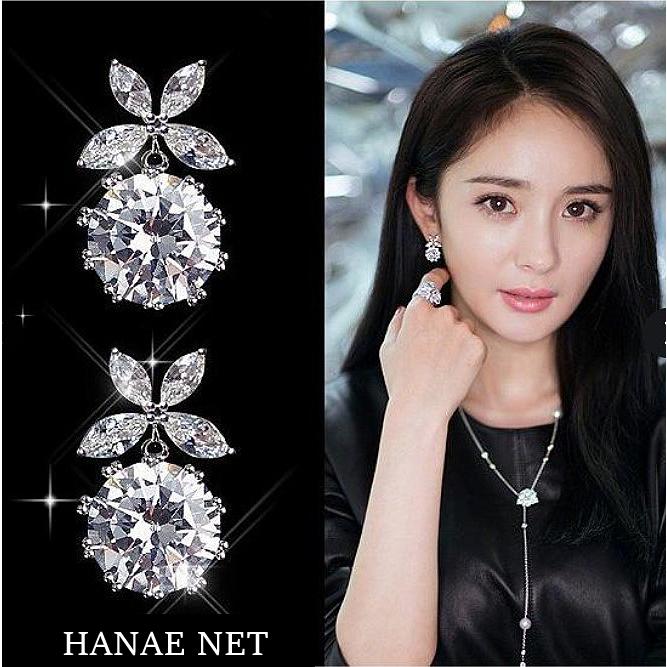 Swarovski フラワーモチーフピアス