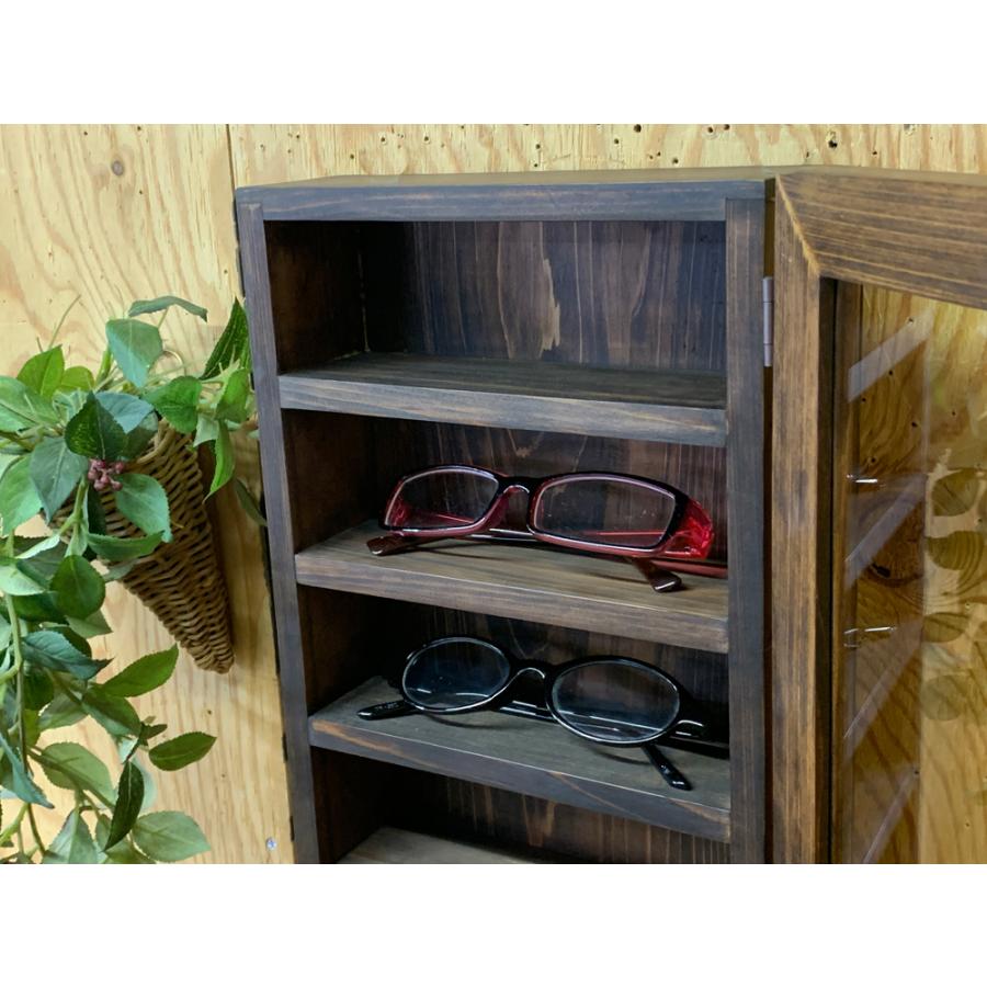 メガネ収納ケース ダークブラウン 19.5×8.5×55cm 透明ガラス 壁掛け