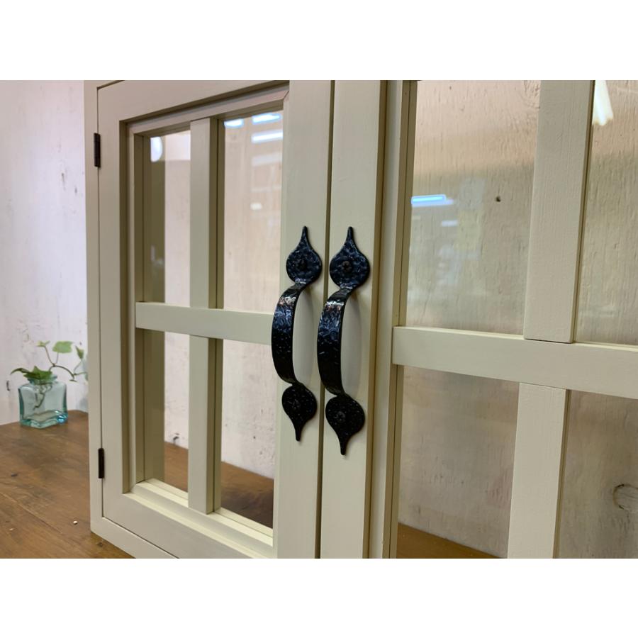 北欧風玄関ドアー＆玄関フレーム穴あき模様ガラス