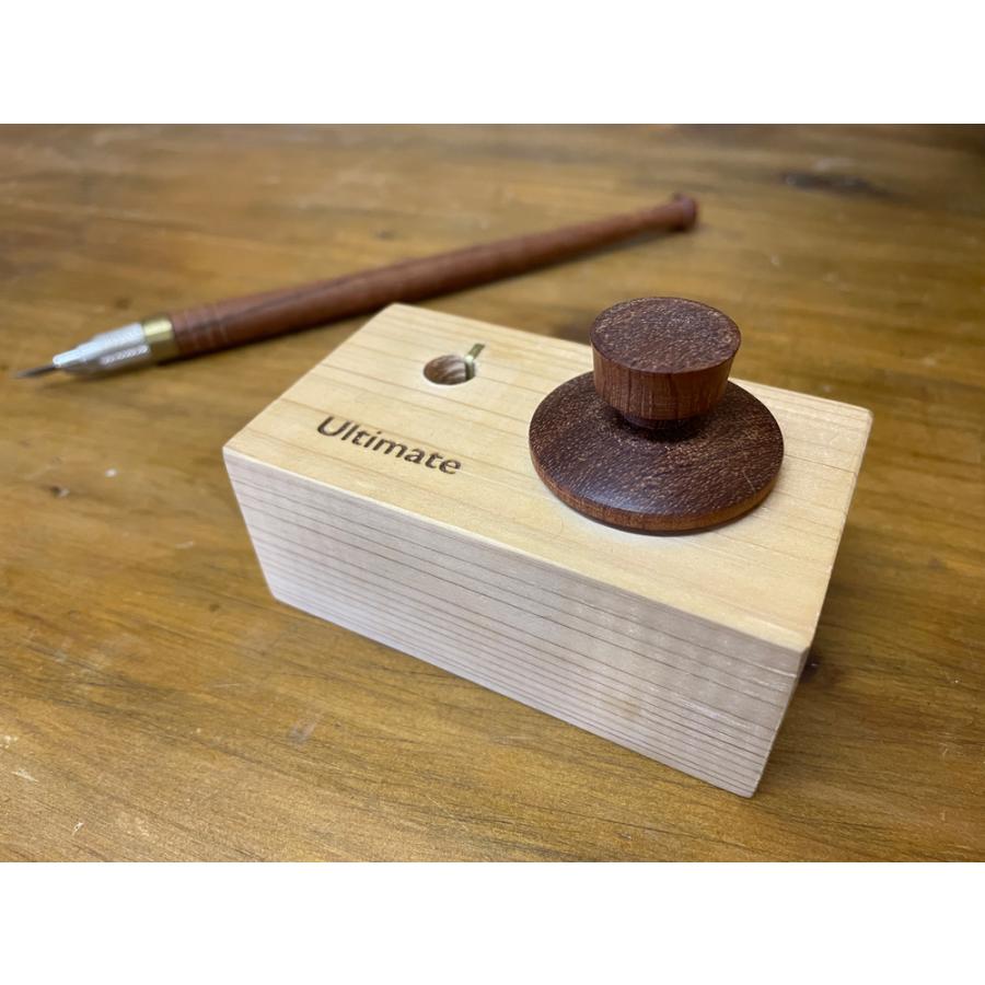 デザインカッタースタンドセット 紫檀 ローズウッド リサイクルWOOD デザインナイフ スタンド 替え刃付き 木製 ハンドメイド SDGs 受注製作 :rw-2108101:エンジェルズ ダスト - 通販 - Yahoo!ショッピング デザインカッタースタンドセット 紫檀 ローズウッド リサイクルWOOD デザインナイフ スタンド 替え刃付き 木製 ハンドメイド SDGs 受注製作 :rw-2108101:エンジェルズ ダスト - 通販 - Yahoo!ショッピング