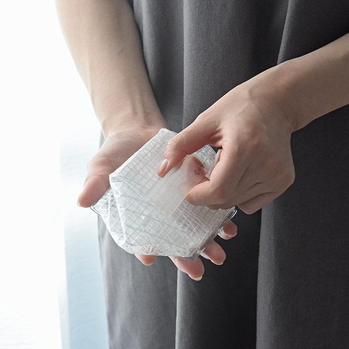 ソーラー充電式エコライト Small 防災／CARRY THE SUN |  | 13