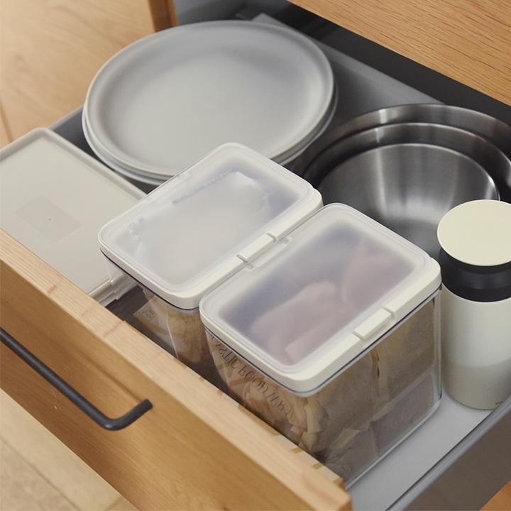 マーナ 保存容器 ワイドトール 2.0L 麦茶パック  調味料入れ 調味料ケース フードストッカー キッチン便利グッズ／marna |  | 10