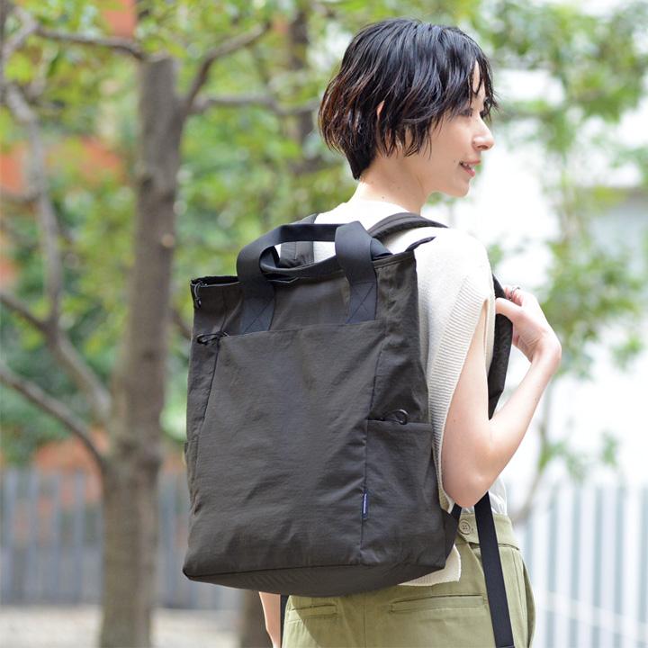 ボンバーマン ぬいぐるみ リュック 保冷バッグ 当時品　激レア bon moment（ボンモマン） 保冷もできる 2way リュック トート 買い物