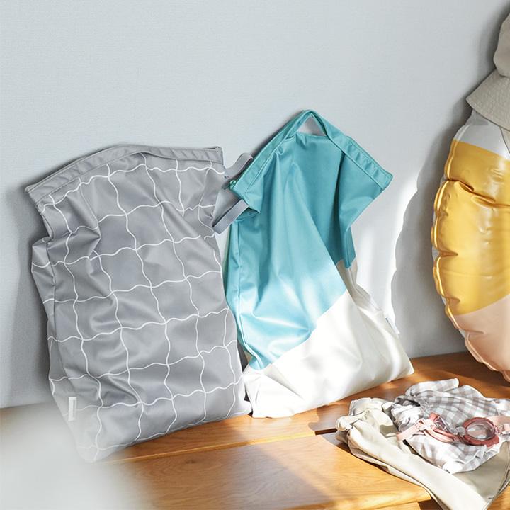 防水ポーチ ヨガ プール 保育園 着替え入れ おむつポーチ トラベルポーチ bon moment ボンモマン【雨の日】 | bon moment | 02