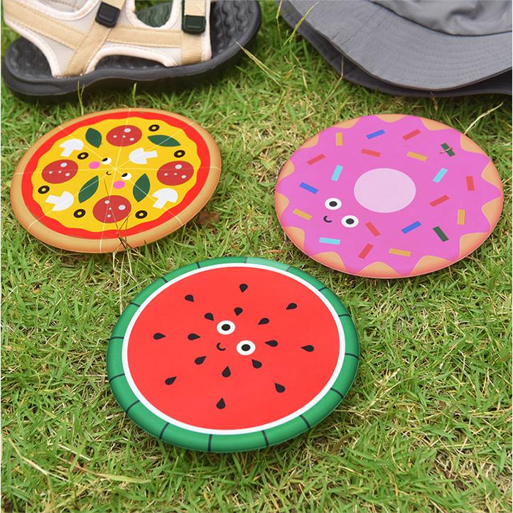 ピザ／スイカ／ドーナツ型の シリコン製 フリスビー／KIKKERLAND
