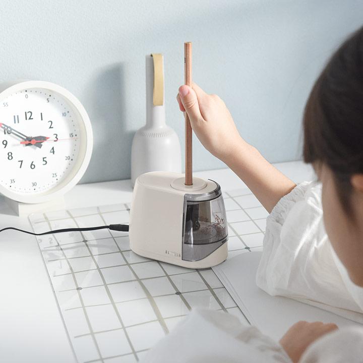 入園入学クーポン】電動鉛筆削り 自動 2way給電 ドッチモ えんぴつ削り