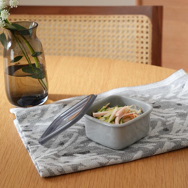 野田琺瑯 保存容器 ホーロー ＋Gray プラスグレイ スクウェアＳ 0．32L シール蓋付／野田琺瑯 | 野田琺瑯 | 03