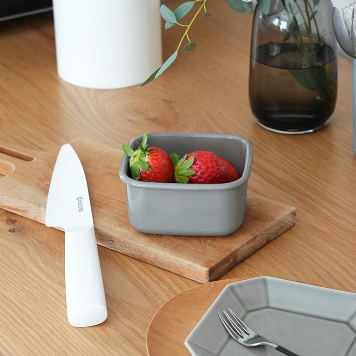 野田琺瑯 保存容器 ホーロー ＋Gray プラスグレイ スクウェアＳ 0．32L シール蓋付／野田琺瑯 | 野田琺瑯 | 05