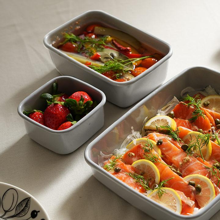 野田琺瑯 保存容器 ホーロー ＋Gray プラスグレイ スクウェアＳ 0．32L シール蓋付／野田琺瑯 | 野田琺瑯 | 06