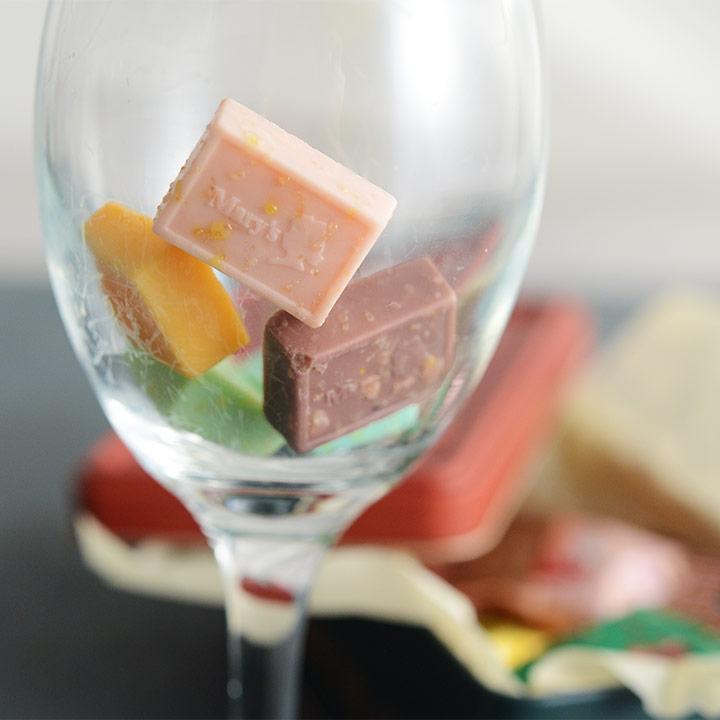 はじけるキャンディチョコレート アソートメント缶（ミニ）／Mary