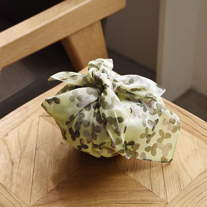 otsuki yumi スカーフ使いできるハンカチ 【プチ】 プチギフト ギフト