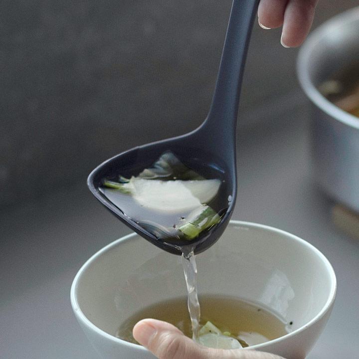 マーナ きほんのキッチンツール すくいやすいお玉 S／MARNA : アンジェ