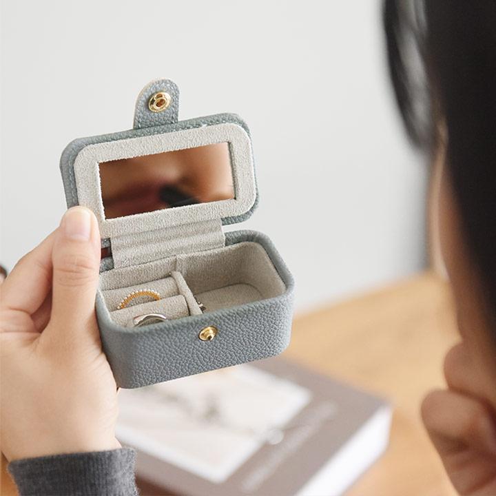 バッグに引っ掛けて持ち運べる ミニ アクセサリーケース ジュエリーケース 旅行 ミラー付き yrh kauliina カウリーナ【2/19FMD】 |  | 02