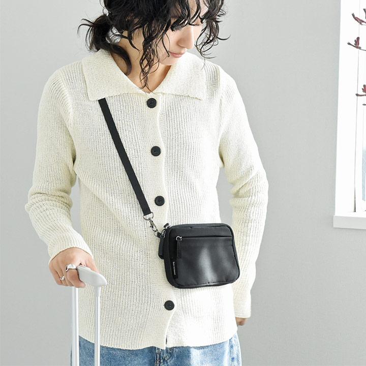 bon moment（ボンモマン） セキュリティポーチ 家族分のパスポートが