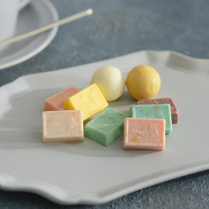 【おまとめ】メリーチョコレート　はじけるキャンディチョコレート　喫茶メニュー缶 Amazon.co.jp: メリーチョコレート はじけるキャンディチョコレート