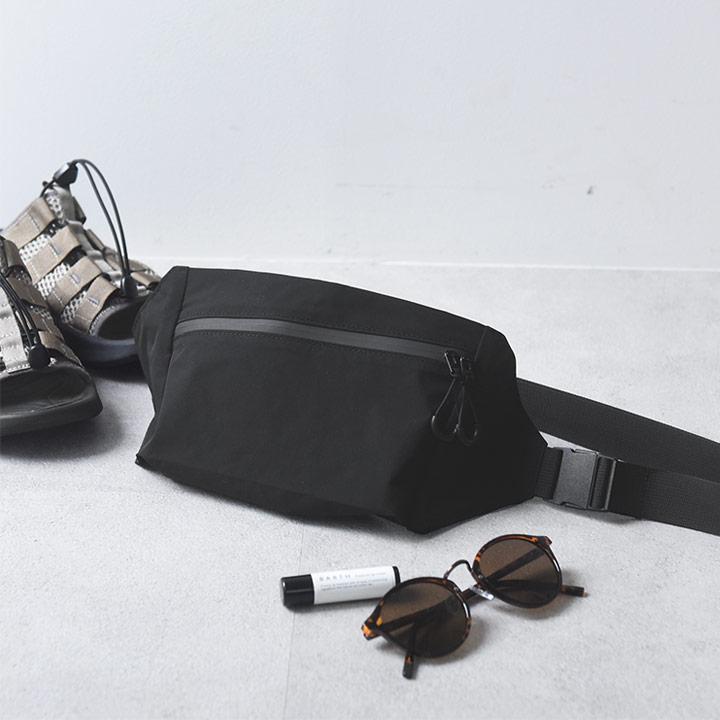 bon moment（ボンモマン） 撥水 ボディバッグ 軽量 75g レディース