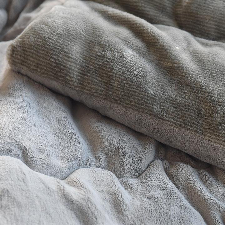 bon momoment グラフェンファー 4層毛布 シンサレート入り【送料無料】 | bon moment | 01