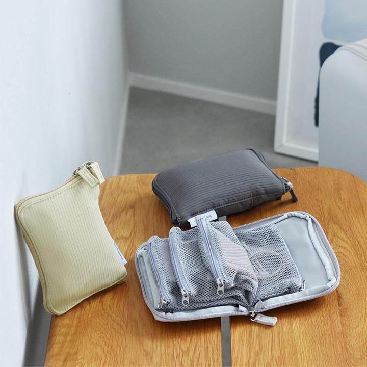 旅行 ミニポーチ bon moment 旅上手になれる 手帳型 ミニポーチ ガジェットポーチ トラベルポーチ／ボンモマン | bon moment | 01