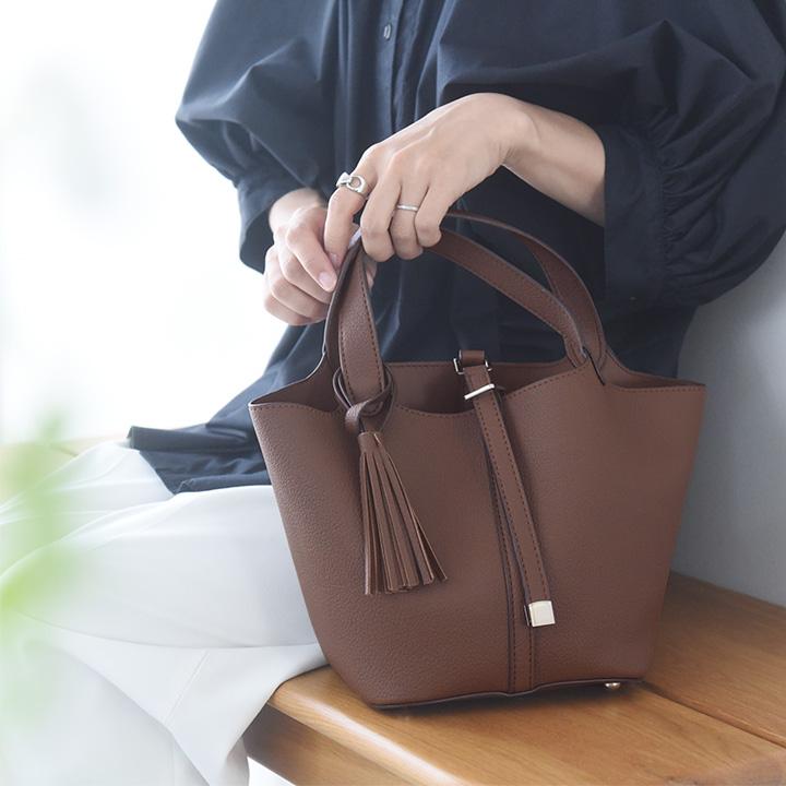 フェイクレザー ミニトート 気軽に持てて上品見え フェイクレザー 上品タッセルミニトート ミニバッグ 通勤／kauliina カウリーナ【11/28服追加】 |  | 01