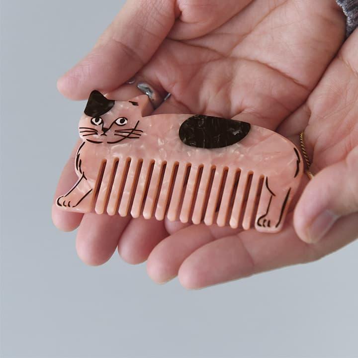 松尾ミユキ 猫モチーフ コーム くし 持ち運び かわいい ヘアコーム 櫛