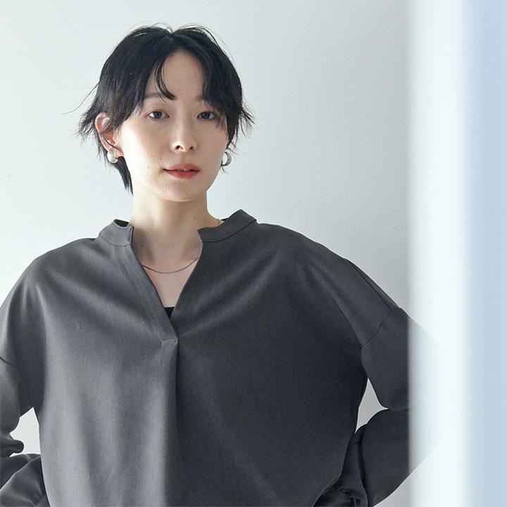 楽ちんケア スキッパーネック ブラウス【セットアップ対応】／kauliina