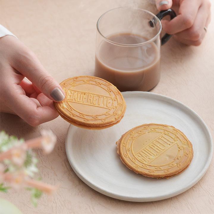 ゴーフレット缶／MOOMIN ムーミン プチギフト お菓子 ギフト お菓子 |  | 15