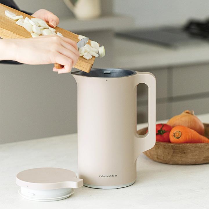 ほったらかしでスープも作れる レコルト 自動調理ポット スープ
