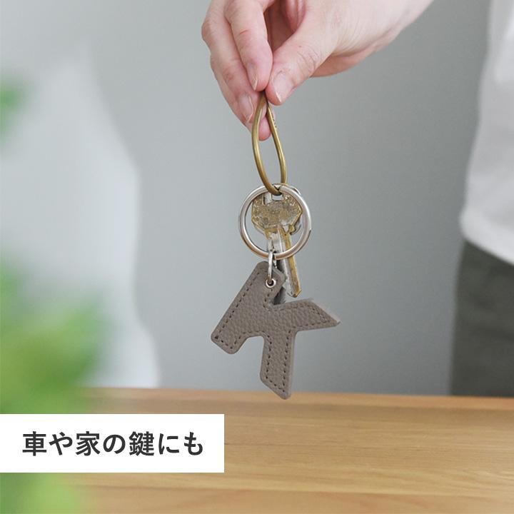 キーホルダー 革 バッグチャーム イニシャル チャーム バッグ ギフト