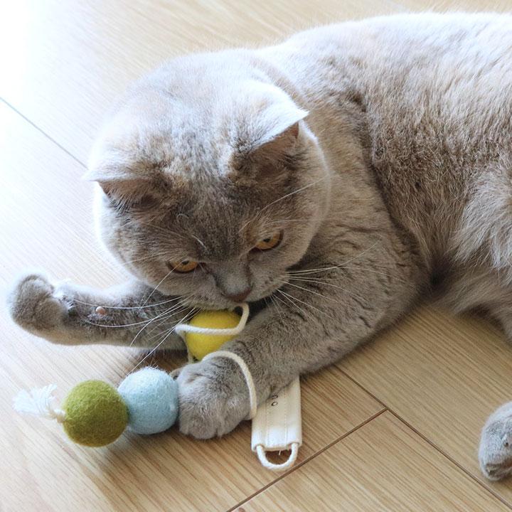 やさしく遊べる コロコロボールの 猫じゃらし 猫 おもちゃ ボール 一人遊び ねこおもちゃ ねこ ウール100% 日本製／necono ネコノ |  | 08