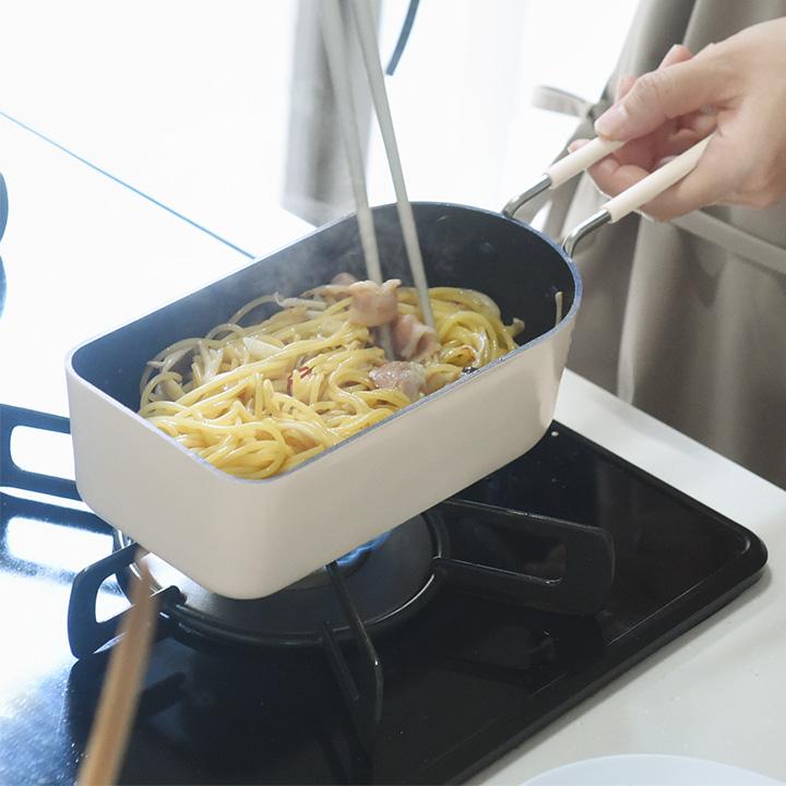 フライパン 小さめ スリム お弁当 ガス対応 台6役の ミニフライパン 10cm トゥーメイ スティックパン オーバル To May |  | 12