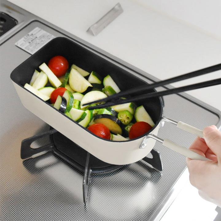 フライパン 小さめ スリム お弁当 ガス対応 台6役の ミニフライパン 10cm トゥーメイ スティックパン オーバル To May |  | 02