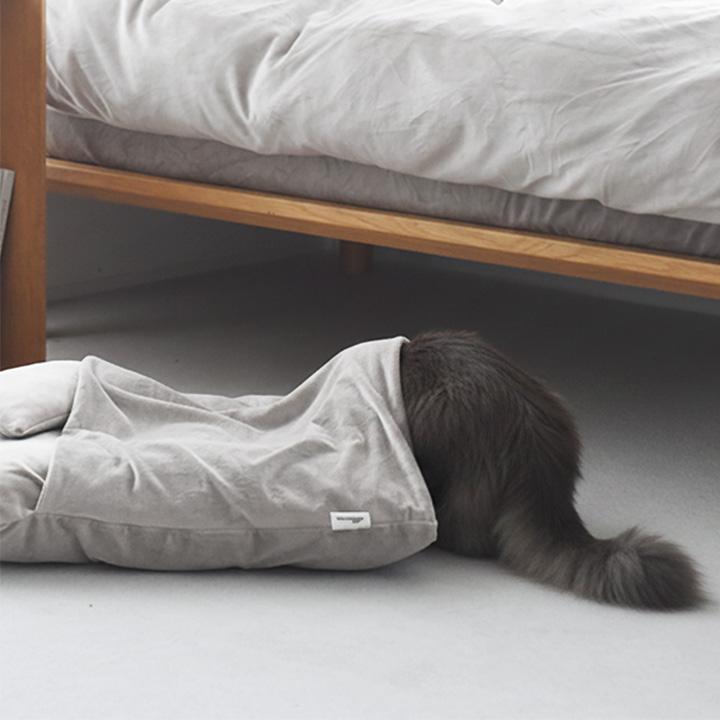 bon moment cat うっとりなめらかパフ カバーもマットも洗える 潜れる ペットベッド 47×57cm | bon moment | 09