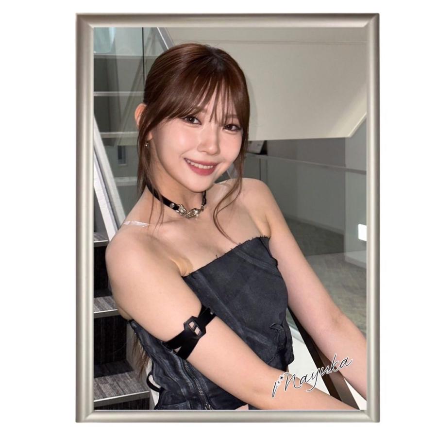 マユカ NiziU ニジュー フォトプレート 額入り 写真 A4サイズ 韓流