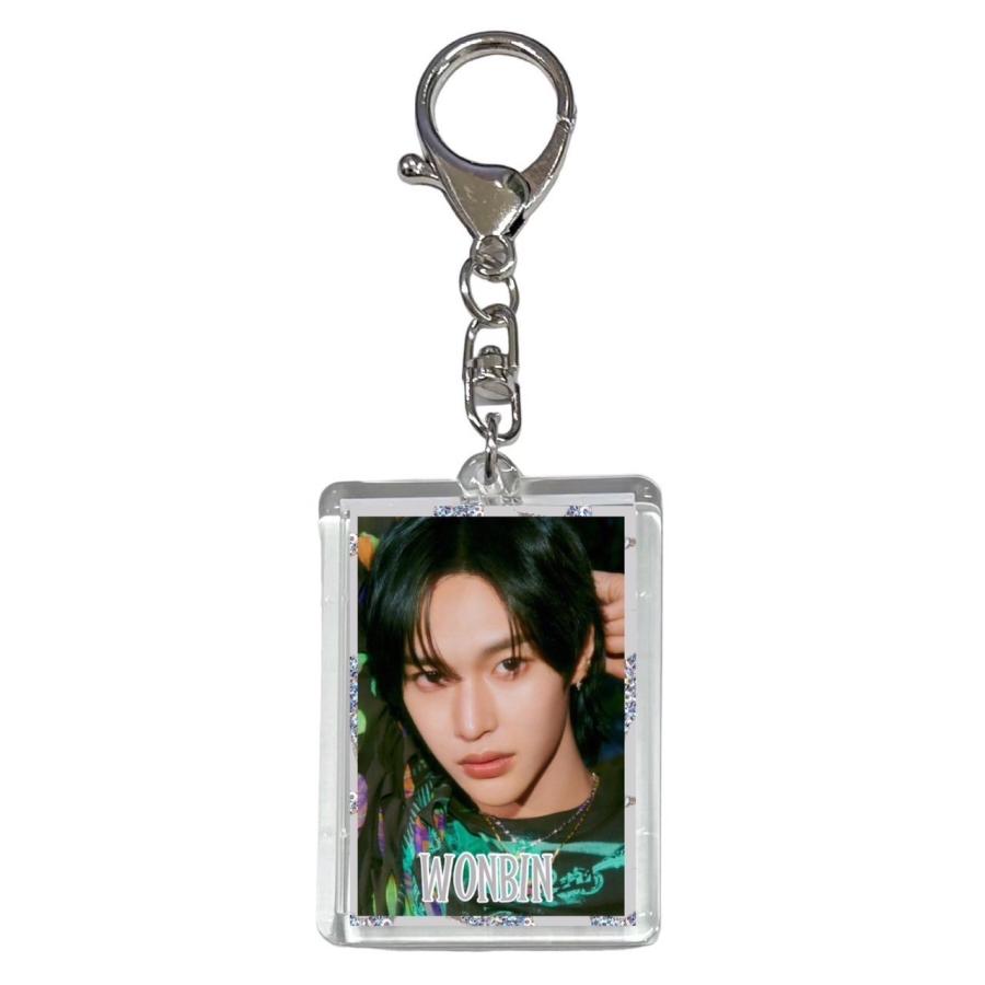 ウォンビン RIIZE ライズ 両面 写真入り キーホルダー 韓流