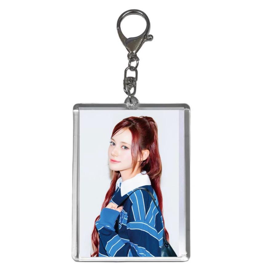 NiziU 缶バッチ　ステッカー　くじ　FC フォトカード　トレカ　キーホルダー NiziU くじ お名前バッジ 会場限定フォトカード 缶バッチ ニナ - メルカリ