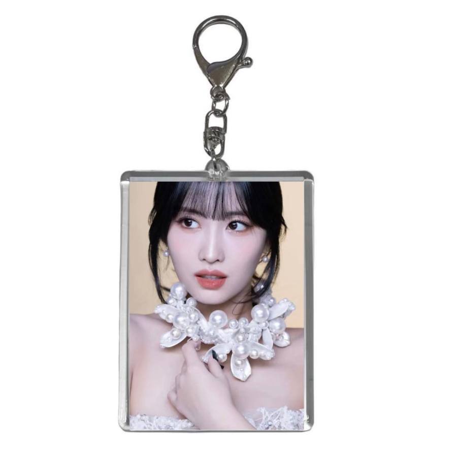 モモ TWICE トゥワイス トレカサイズ 写真入り キーホルダー 韓流