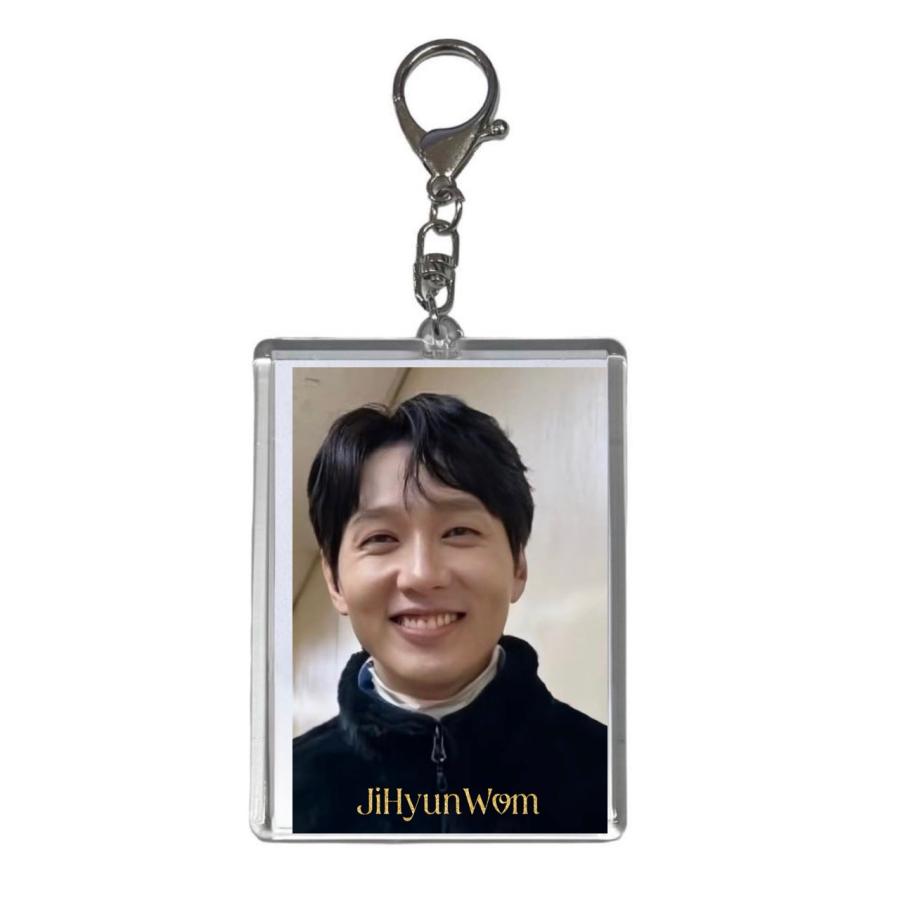 チヒョヌ トレカサイズ 写真入り キーホルダー 韓流 グッズ jv197-7