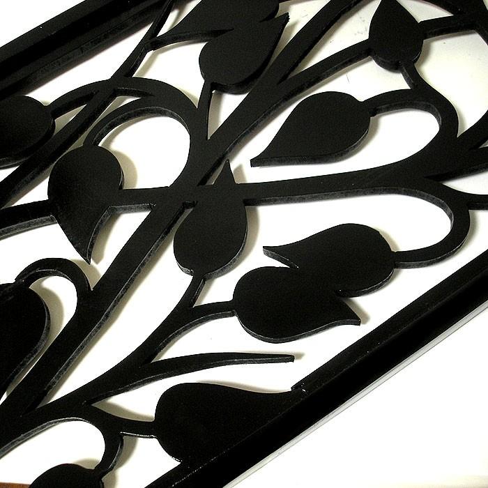 壁掛け 木彫りのレリーフ 唐草模様 ブラック120 [H.120.5