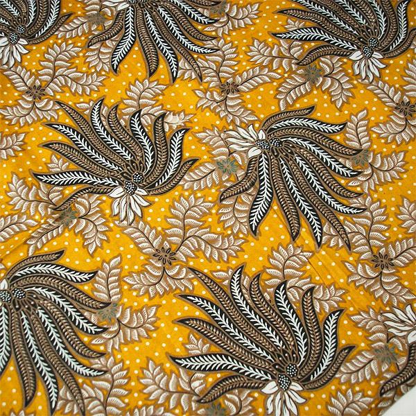 バティック ソロ ジャワ 更紗 プリント イエロー系 花柄アジアン布