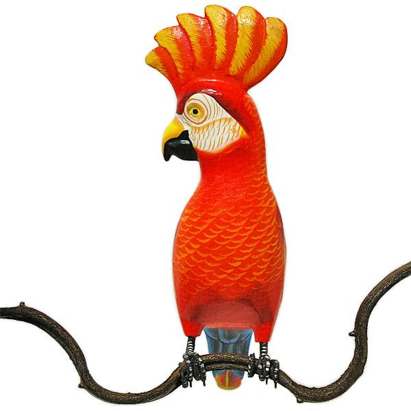 南国のカラフルバード吊り下げ 木の蔓の枠［鳥体長約23~25cm