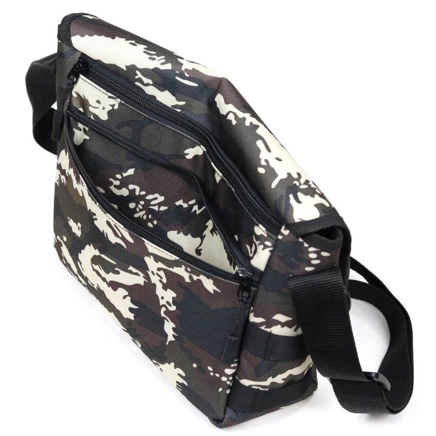 Lsd メッセンジャーバッグ ネオ カモフラ 釣り ショルダーバッグ B Camo アングラーズ サライ ヤフー店 通販 Yahoo ショッピング