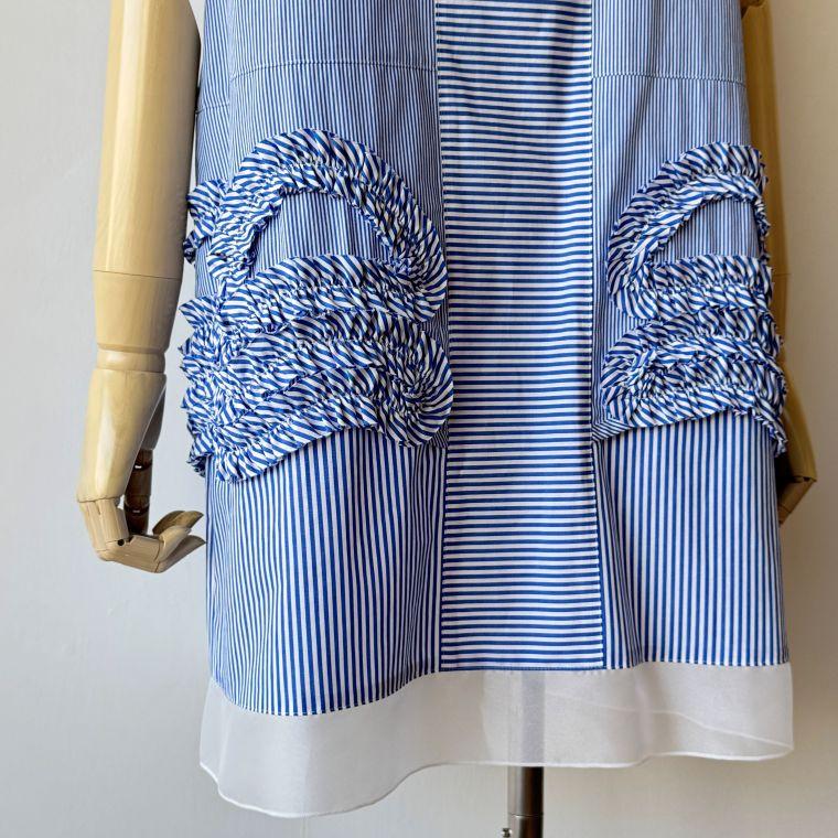 オレボレブラ♥️ぶたさん刺繍ブルーストライプチュール襟袖半袖ブラウス オレボレブラ♥️ぶたさん刺繍ブルーストライプチュール襟袖半袖